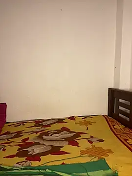  Cute ariana  online show from February 8, 2026, 7:00 pm