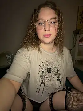 EmmieRae online show from October 27, 2025, 3:51 am