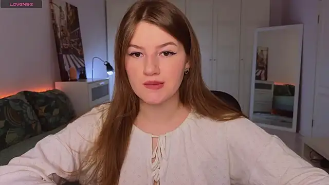 Snapshot of alwaysfrida chatting on December 4, 2025, 12:37 pm alwaysfrida online show from December 4, 2025, 12:37 pm