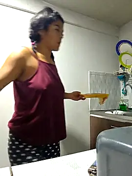 Hannah-grace online show from September 17, 2025, 10:50 am