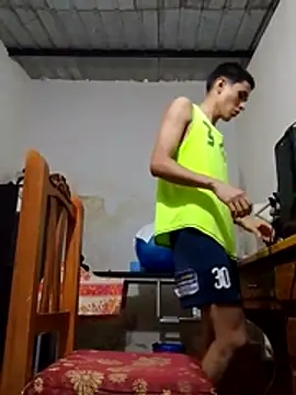 LucidJapan online show from November 12, 2025, 1:59 pm