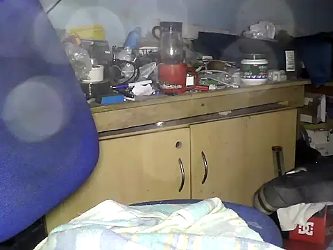 SkaterHun online show from September 10, 2025, 8:35 am