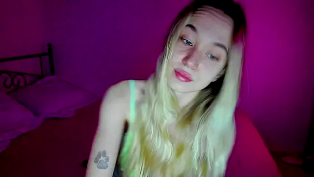 Snapshot of SexyCocobutt chatting on March 7, 2025, 8:45 am SexyCocobutt online show from March 7, 2025, 8:45 am