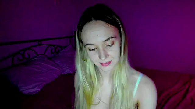 Snapshot of SexyCocobutt chatting on March 21, 2025, 1:01 pm SexyCocobutt online show from March 21, 2025, 1:01 pm