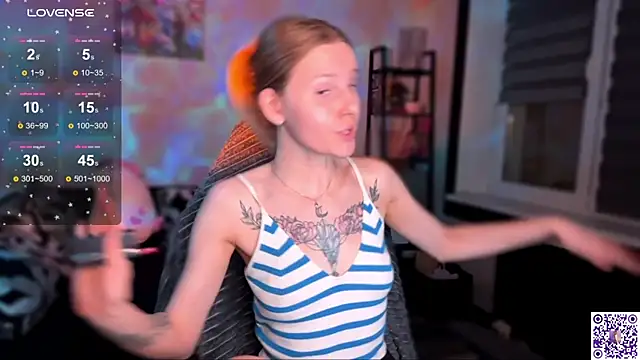 Chanel Gill online show from November 11, 2025, 6:47 pm