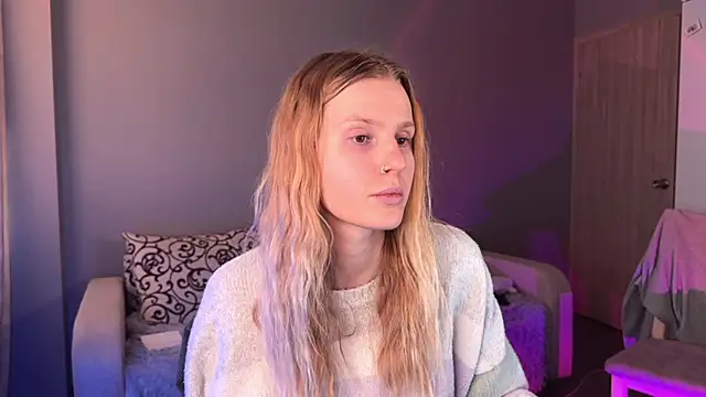 Chanel Gill online show from October 3, 2025, 7:54 am