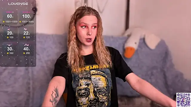 Chanel Gill online show from October 25, 2025, 4:07 pm