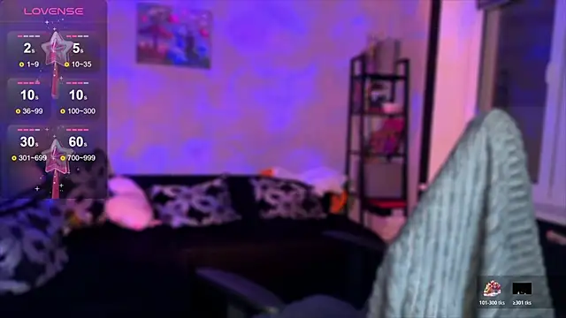 Chanel Gill online show from November 30, 2025, 1:17 am