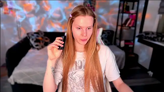 Chanel Gill online show from February 28, 2026, 7:35 pm