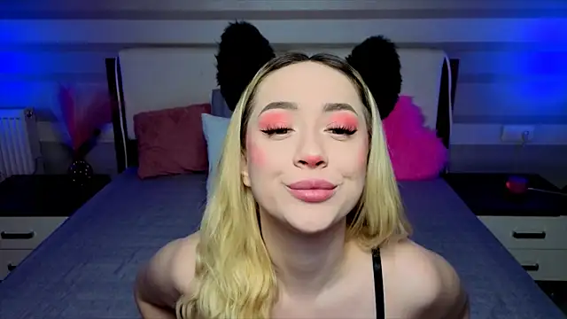 AriaSugar online show from October 17, 2025, 3:43 am