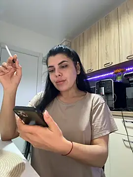 Snapshot of Scarlett-Dream chatting on October 21, 2025, 5:29 am Scarlett-Dream online show from October 21, 2025, 5:29 am