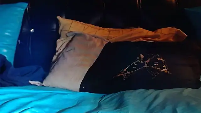 Snapshot of Queenofthenightx chatting on November 15, 2025, 1:42 am Queenofthenightx online show from November 15, 2025, 1:42 am