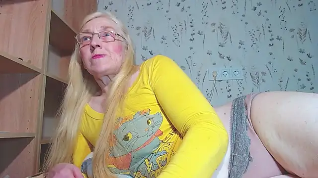 MadamBombShell online show from June 20, 2026, 7:46 am