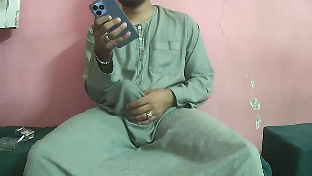 foxsanSs online show from September 8, 2025, 6:40 pm