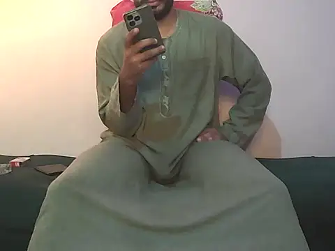 foxsanSs online show from November 28, 2025, 4:45 am