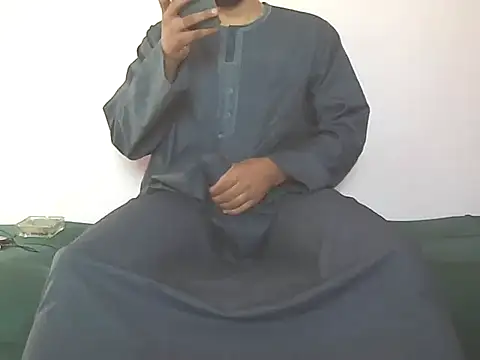 foxsanSs online show from September 29, 2025, 4:52 am