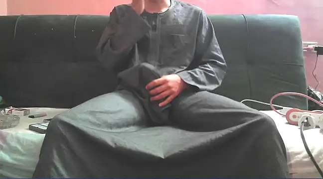 foxsanSs online show from February 27, 2025, 5:29 am