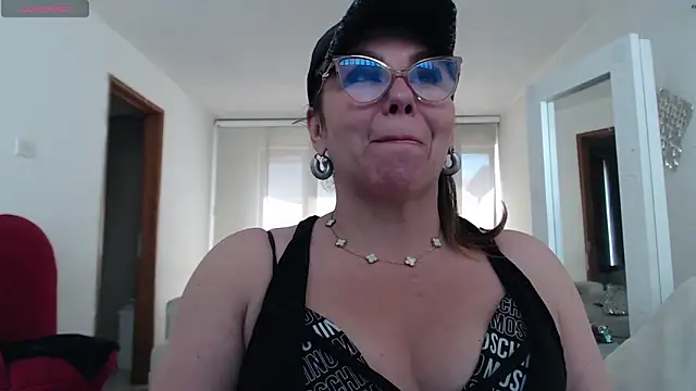 Snapshot of Myrnasexxx chatting on May 9, 2026, 3:15 pm Myrnasexxx online show from May 9, 2026, 3:15 pm