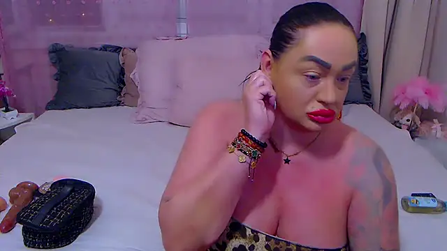 Snapshot of BustyVicky chatting on September 23, 2025, 9:44 pm BustyVicky online show from September 23, 2025, 9:44 pm