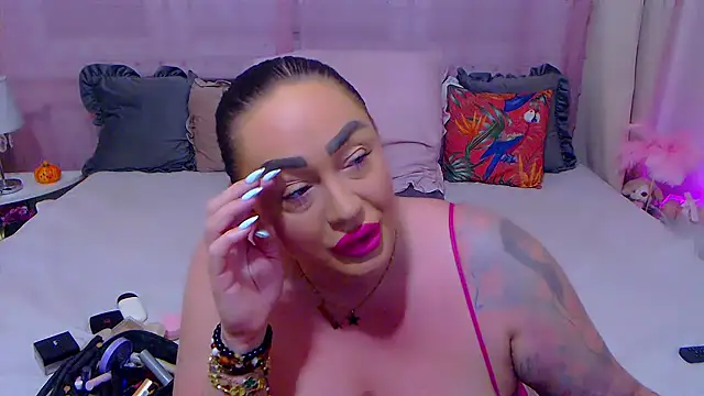 Snapshot of BustyVicky chatting on September 27, 2025, 9:54 pm BustyVicky online show from September 27, 2025, 9:54 pm