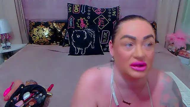 Snapshot of BustyVicky chatting on March 13, 2025, 10:21 pm BustyVicky online show from March 13, 2025, 10:21 pm