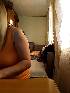 Snapshot of BustyBlond chatting on September 22, 2025, 4:18 am BustyBlond online show from September 22, 2025, 4:18 am