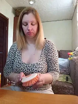 BustyBlond online show from May 27, 2026, 4:31 am