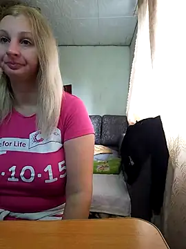 Snapshot of BustyBlond chatting on October 12, 2025, 10:05 am BustyBlond online show from October 12, 2025, 10:05 am