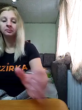 Snapshot of BustyBlond chatting on October 17, 2025, 5:55 am BustyBlond online show from October 17, 2025, 5:55 am