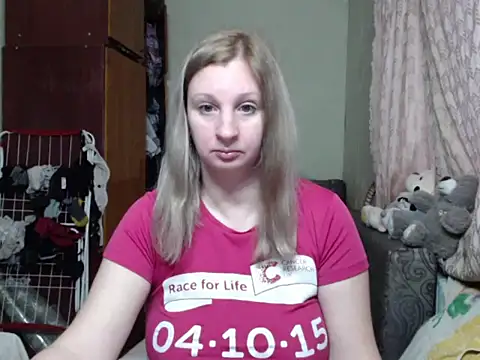 Snapshot of BustyBlond chatting on March 20, 2025, 4:09 pm BustyBlond online show from March 20, 2025, 4:09 pm