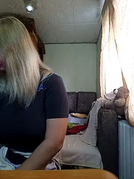 Snapshot of BustyBlond chatting on October 24, 2025, 5:50 am BustyBlond online show from October 24, 2025, 5:50 am