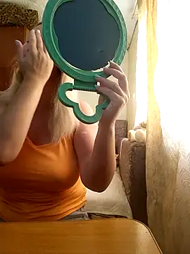 Snapshot of BustyBlond chatting on September 11, 2025, 4:23 am BustyBlond online show from September 11, 2025, 4:23 am