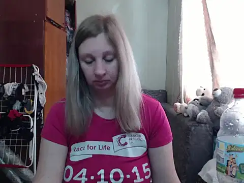 Snapshot of BustyBlond chatting on March 21, 2025, 8:28 am BustyBlond online show from March 21, 2025, 8:28 am