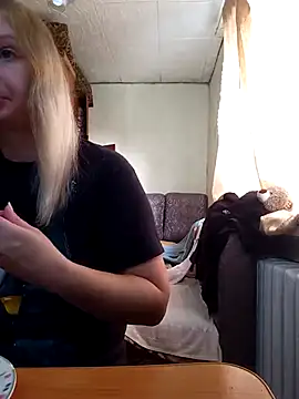 Snapshot of BustyBlond chatting on October 30, 2025, 6:23 am BustyBlond online show from October 30, 2025, 6:23 am