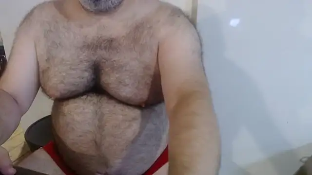 mikeyhotbear online show from July 25, 2026, 5:48 am