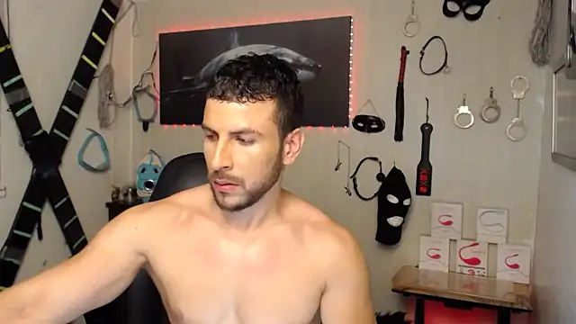 Snapshot of bayronfit chatting on May 25, 2026, 10:30 pm bayronfit online show from May 25, 2026, 10:30 pm