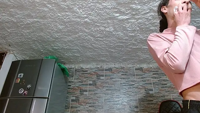 Snapshot of omar_alurba chatting on January 18, 2026, 6:00 pm omar alurba online show from January 18, 2026, 6:00 pm