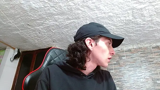 Snapshot of omar_alurba chatting on January 11, 2026, 8:05 pm omar alurba online show from January 11, 2026, 8:05 pm