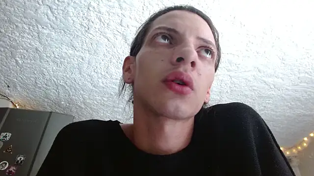 Snapshot of omar_alurba chatting on April 6, 2026, 2:07 pm omar alurba online show from April 6, 2026, 2:07 pm