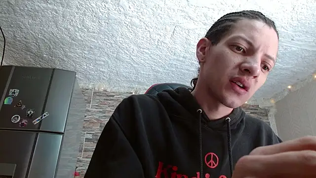 Snapshot of omar_alurba chatting on January 9, 2026, 3:30 pm omar alurba online show from January 9, 2026, 3:30 pm