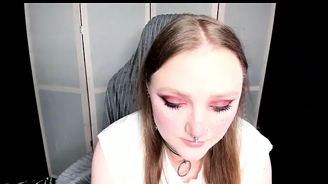 Snapshot of YourDyingBride chatting on June 25, 2026, 11:32 pm YourDyingBride online show from June 25, 2026, 11:32 pm