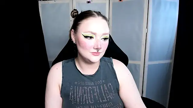 YourDyingBride online show from November 18, 2025, 1:54 am