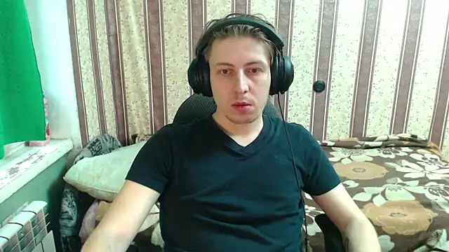 darienlarge online show from October 26, 2025, 12:27 pm