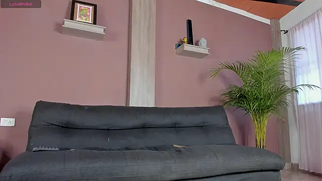 Snapshot of Aron_ford chatting on November 22, 2025, 12:48 pm Aron ford online show from November 22, 2025, 12:48 pm