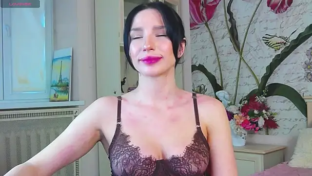 Snapshot of AliciaBow chatting on February 28, 2026, 2:39 pm AliciaBow online show from February 28, 2026, 2:39 pm