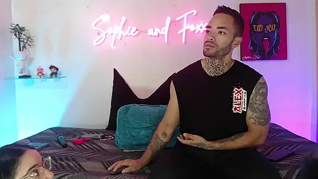 SophieFoxx17 online show from March 20, 2026, 12:39 pm