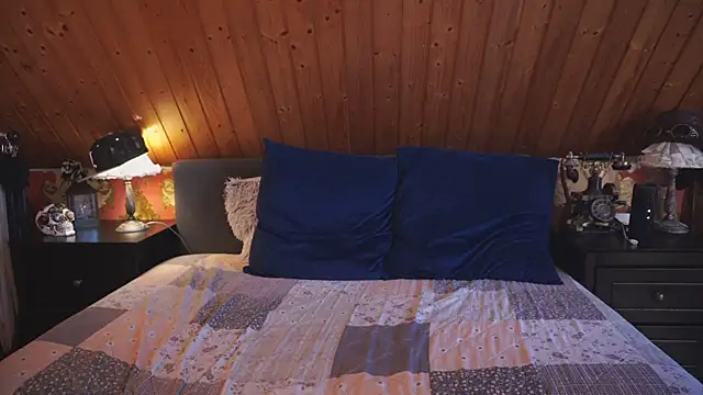 Snapshot of TessaWinter chatting on February 27, 2026, 4:07 pm TessaWinter online show from February 27, 2026, 4:07 pm