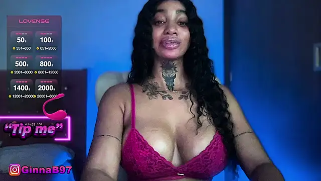 Snapshot of GinnaBolton chatting on October 3, 2025, 2:26 am GinnaBolton online show from October 3, 2025, 2:26 am