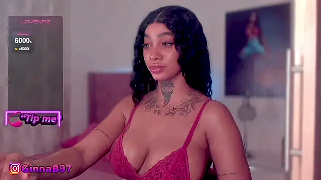 Snapshot of GinnaBolton chatting on November 22, 2025, 2:10 am GinnaBolton online show from November 22, 2025, 2:10 am