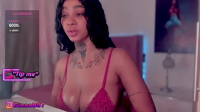 Snapshot of GinnaBolton chatting on November 21, 2025, 2:05 pm GinnaBolton online show from November 21, 2025, 2:05 pm